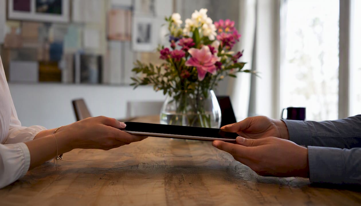 Tablet wordt ingeruild voor financieel advies